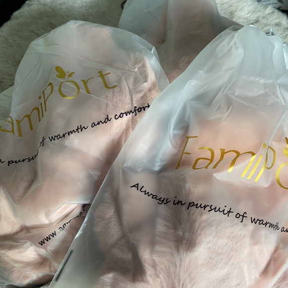 Pink Fluffy Faux Fur Slippers - Picture 9 of 9